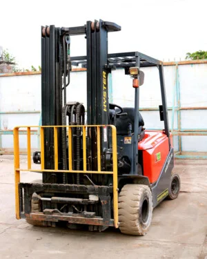 Xe Nâng Nguyễn Đồng – Công Ty TNHH MTV TM Kỹ Thuật Nguyễn Đồng