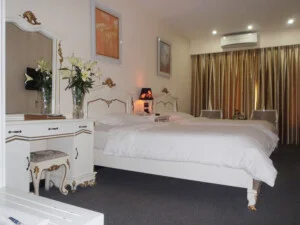 Le Petit Paris Hotel – Công Ty TNHH Khang Quỳnh