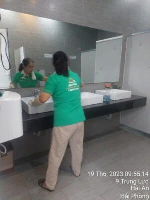 Vệ Sinh Công Nghiệp An Phú – Công Ty TNHH Phát Triển Dịch Vụ Thương Mại An Phú