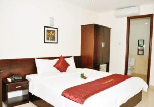 Khách Sạn Hoài Nga