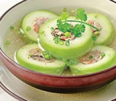 Suất Ăn Công Nghiệp Hương Trang Duy – Công Ty TNHH MTV Thương Mại Dịch Vụ Hương Trang Duy