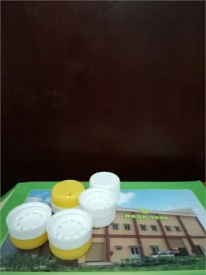 Công Ty TNHH Sản Xuất Thương Mại Dịch Vụ Nhựa Vàng