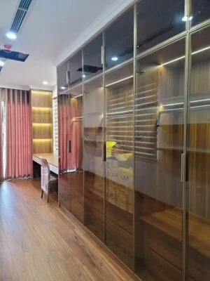 Cánh Kính Tủ áo Việt Nhật