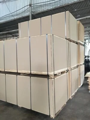 Ván Veneer Hoàng Gia – Công Ty TNHH Thương Mại Và Chế Biến Gỗ Hoàng Gia