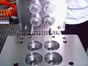 Khuôn Mẫu C.D.T Việt Nam – Công Ty TNHH Sản Xuất Thương Mại C.D.T Việt Nam