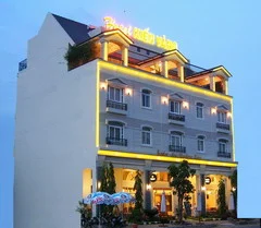 Cty TNHH XD TMDV Hồng Phong – Khách Sạn Kiến Vàng