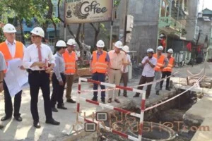 Đội Vệ Sinh Công Cộng Thành Phố