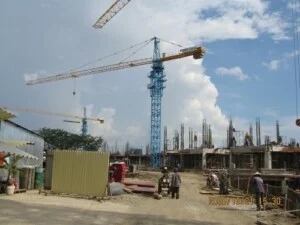 Cẩu Tháp Hưng An – Công Ty TNHH MTV Thương Mại Dịch Vụ Xây Dựng Hưng An