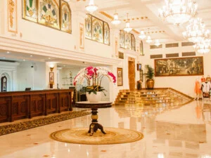 Công Ty TNHH Du Lịch, Quản Lý Khách Sạn Và Bất Động Sản VOH