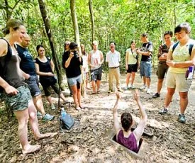 Công Ty TNHH Vận Tải Và Du Lịch Quân Hải