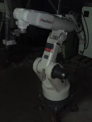 Robot Hàn Long Giang – Công Ty TNHH Sản Xuất – Thương Mại – Dịch Vụ – Vận Tải Long Giang