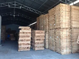 Gỗ Phú Toàn – Công Ty TNHH Sản Xuất Thương Mại Phú Toàn
