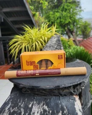 Cổ Trầm Vạn Bảo
