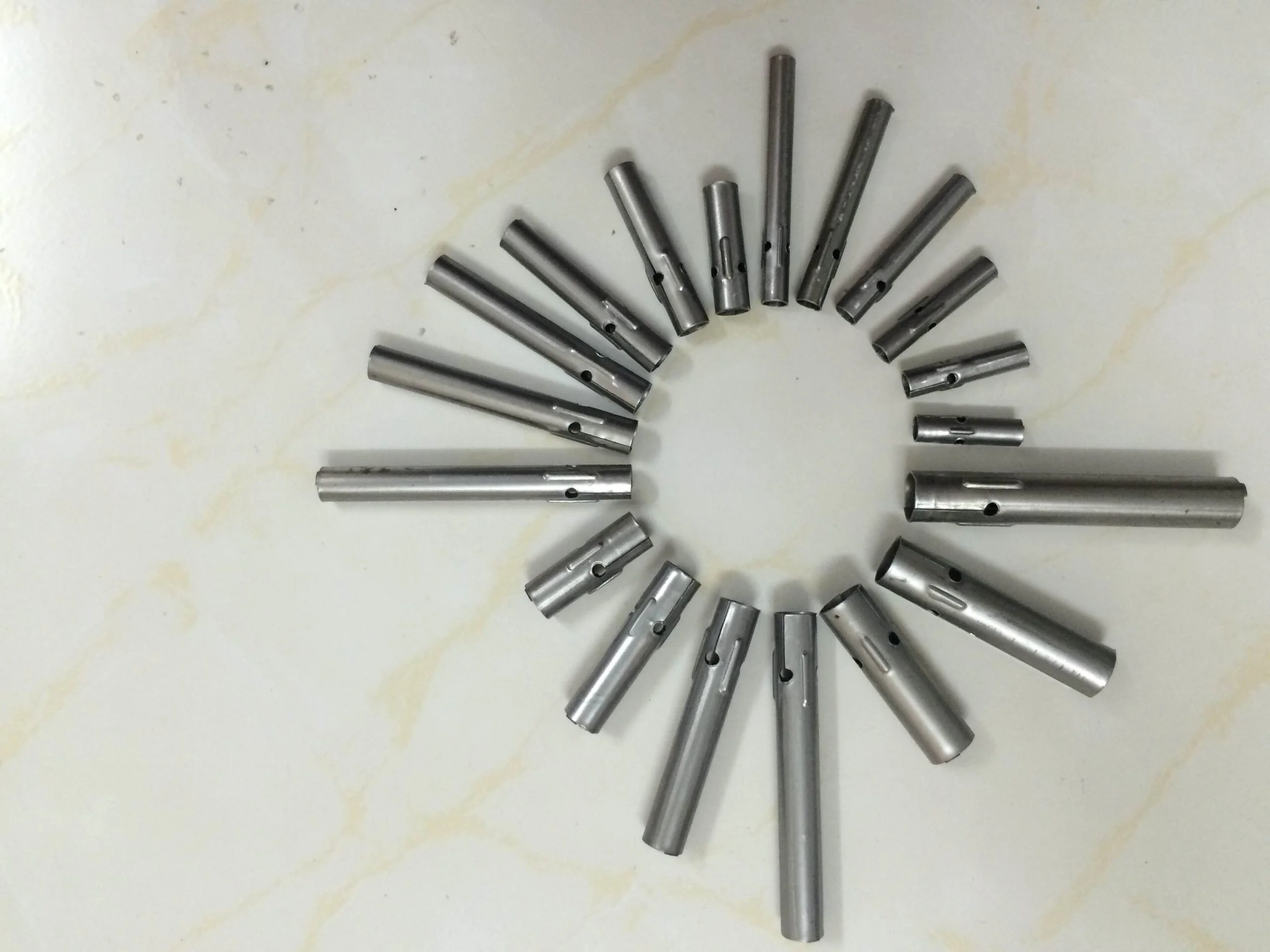 Cơ Sở Sản Xuất Ống Tắc Kê Nghệ Thành