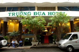 Chi Nhánh Công Ty TNHH Dịch Thuật DV TV TM Thuận Thu – Khách Sạn Trường Đua