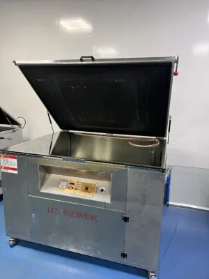 Khuôn In Lụa Hồng Lợi – Công Ty TNHH Sản Xuất Khuôn Lụa Hồng Lợi