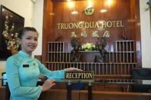 Chi Nhánh Công Ty TNHH Dịch Thuật DV TV TM Thuận Thu – Khách Sạn Trường Đua