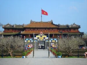 Công Ty TNHH Chân Trời Phương Đông