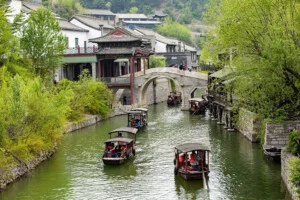 Đất Việt Tour – Công Ty CP Đầu Tư TM DV Du Lịch Đất Việt