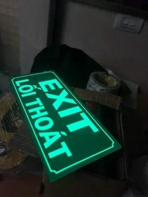 Bàn Ghế Chống Tĩnh Điện Sông Hồng – Công Ty TNHH Công Nghiệp Sông Hồng Việt Nam