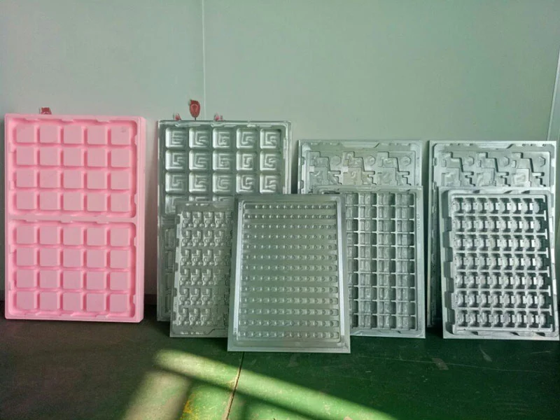 Công Ty TNHH Công Nghệ Khuôn Mẫu Minh Quân