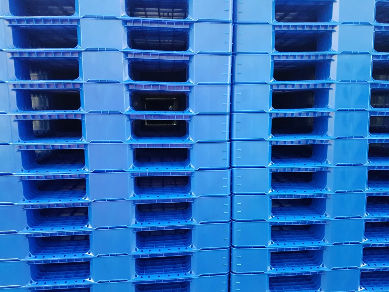 Pallet Anh Tú – Công Ty TNHH TMDV Anh Tú. VN