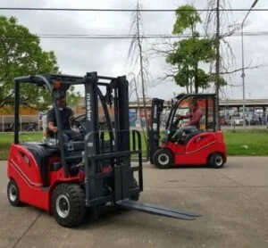 Xe Nâng Và Sửa Chữa VietStandard – Công Ty TNHH Dịch Vụ Công Nghệ VietStandard