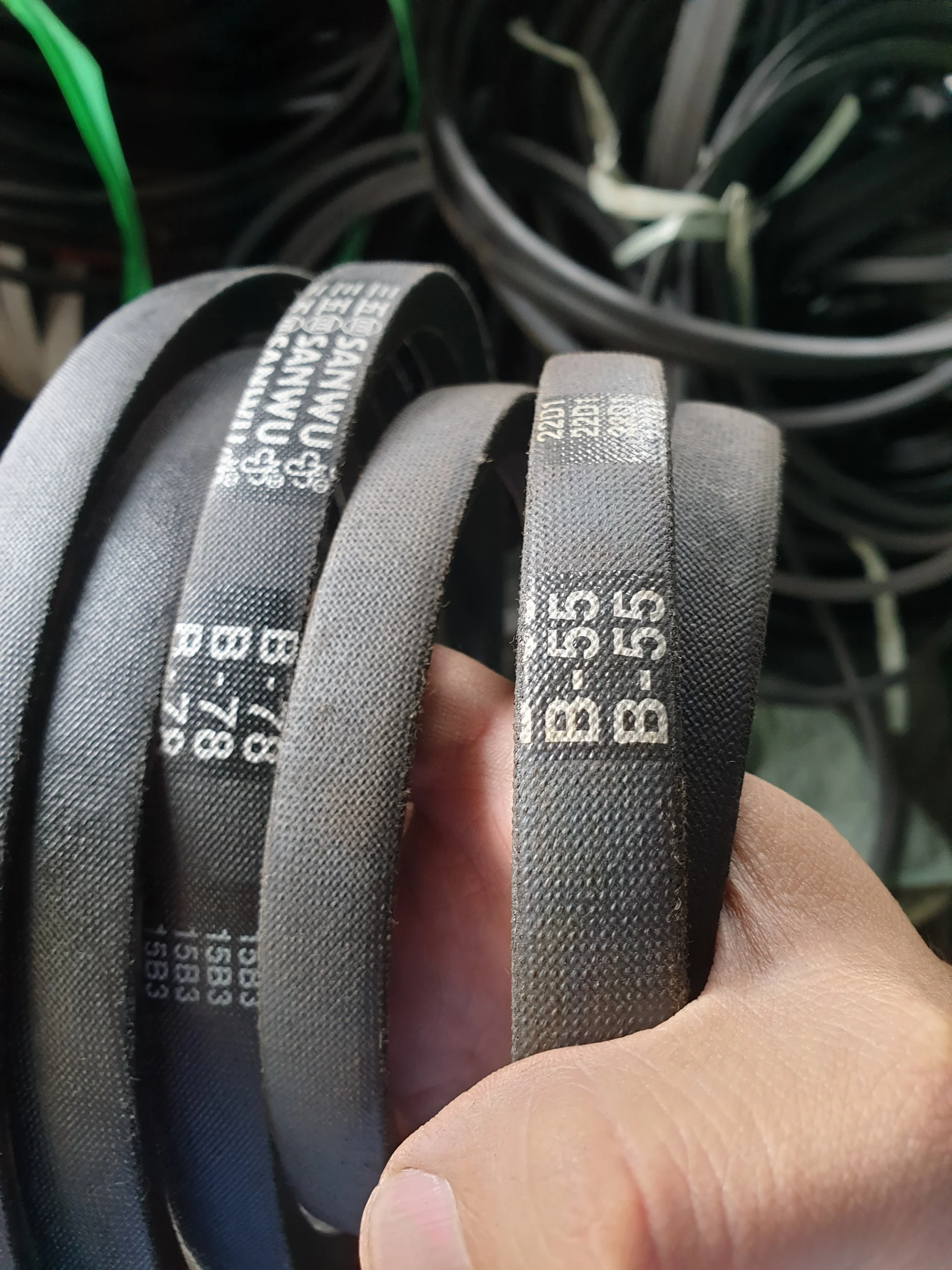 Công Ty TNHH Thương Mại Vĩnh Vượng