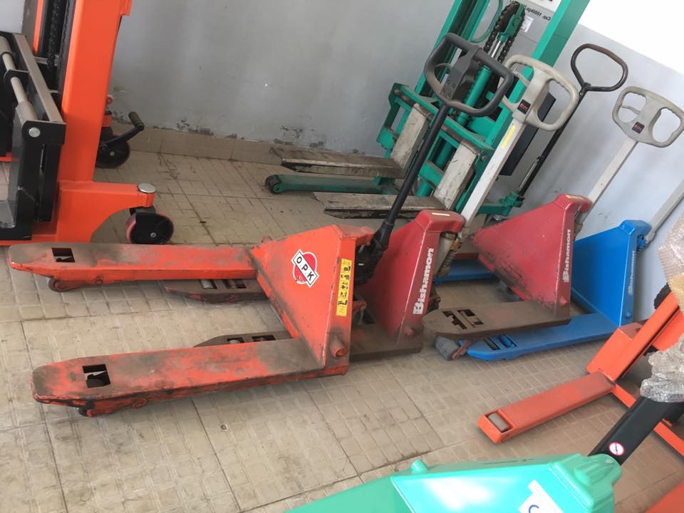 Xe Nâng Hoàng Minh – Công Ty TNHH Công Nghiệp Hoàng Minh