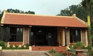 Nhà Gỗ Kẻ Truyền – Công Ty TNHH Xây Dựng Văn Hóa Tâm Linh Hòa Phát