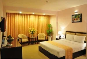 Khách Sạn Đông Kinh (Chi Nhánh Công Ty CP DV DL Chợ Lớn)