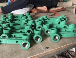 Gia Công Nhựa Theo Yêu Cầu – Dao Cắt Màng Bọc Thực Phẩm