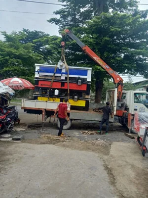 Cho Thuê Xe Cẩu Hồng Tĩnh – Công Ty TNHH Thương Mại Dịch Vụ Vận Tải Hồng Tĩnh