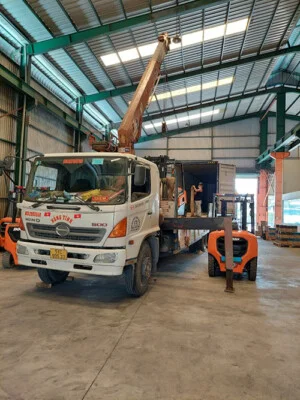 Cho Thuê Xe Cẩu Hồng Tĩnh – Công Ty TNHH Thương Mại Dịch Vụ Vận Tải Hồng Tĩnh