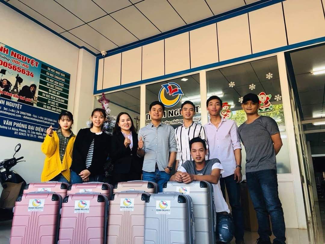 Công Ty TNHH Tư Vấn Giáo Dục Minh Nguyệt