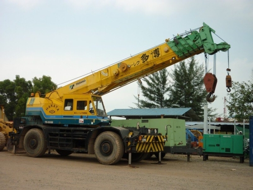 Cho Thuê Xe Nâng, Xe Cẩu Duy Tiến – Công Ty TNHH Duy Tiến