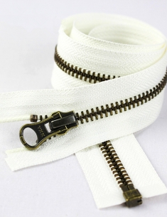 Công Ty TNHH Sản Xuất Thương Mại Dây Kéo Lê Gia