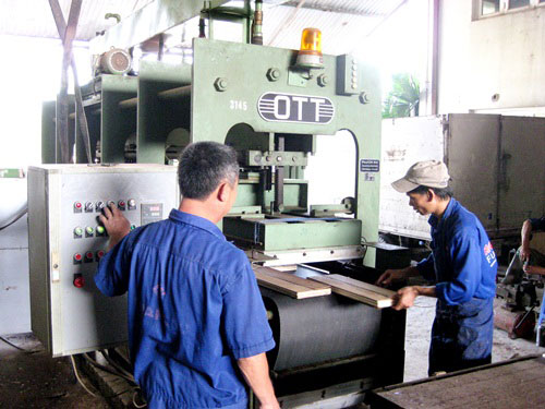 Công Ty TNHH Phế Liệu Hoàng Sơn