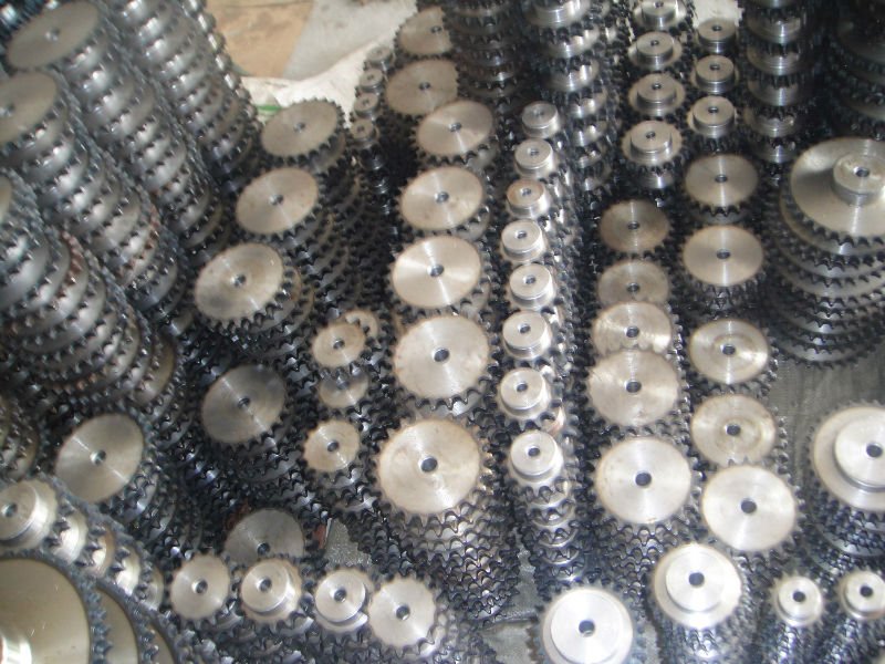 Nhông Xích Công Nghiệp Dũng Trí – Công Ty TNHH XNK Vật Tư Công Nghiệp Dũng Trí