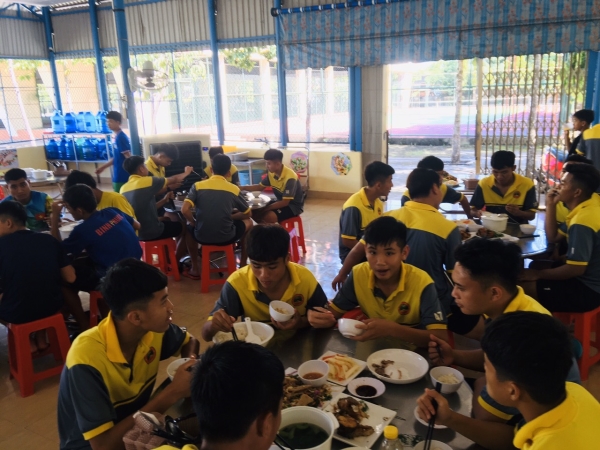 Suất Ăn Hương Việt – Công Ty TNHH Dịch Vụ Suất Ăn Hương Việt