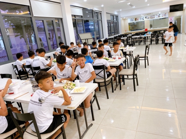Suất Ăn Hương Việt – Công Ty TNHH Dịch Vụ Suất Ăn Hương Việt