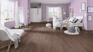 Công Ty TNHH Thương Mại Dịch Vụ Uyên Trang