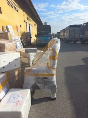 Chuyển Nhà Kiến Vàng – Công Ty CP Kinh Doanh & Dịch Vụ Kiến Vàng