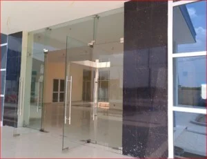 Công Ty TNHH Nhôm Kính Xây Dựng Hoàng Gia
