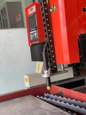 Cắt Khắc CNC, Cắt Plasma Cơ Khí Hoàng Long – Công Ty TNHH Một Thành Viên Thương Mại Sắt Thép Hoàng Long