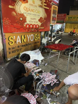 Quảng Cáo Hưng Long – Công Ty TNHH Sản Xuất Thương Mại Dịch Vụ Quảng Cáo Hưng Long