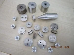 Xưởng Cơ Khí Chính Xác Khuôn Mẫu Thuận Lợi