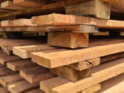 Pallet Gỗ Thiên Phú Lâm – Công Ty TNHH Sản Xuất Thương Mại Thiên Phú Lâm