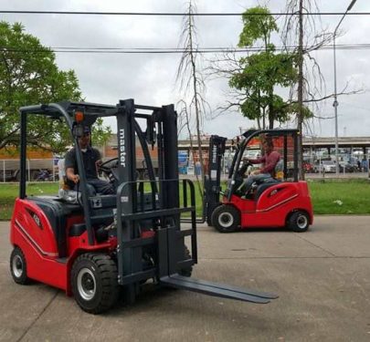 Xe Nâng Và Sửa Chữa VietStandard – Công Ty TNHH Dịch Vụ Công Nghệ VietStandard