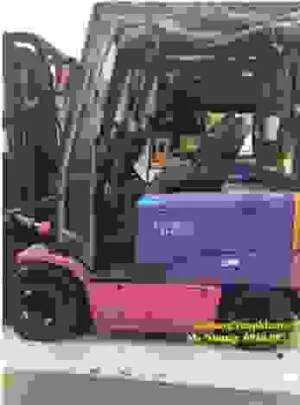 Xe Nâng IDT – Công Ty TNHH TM Kỹ Thuật IDT Việt Nam